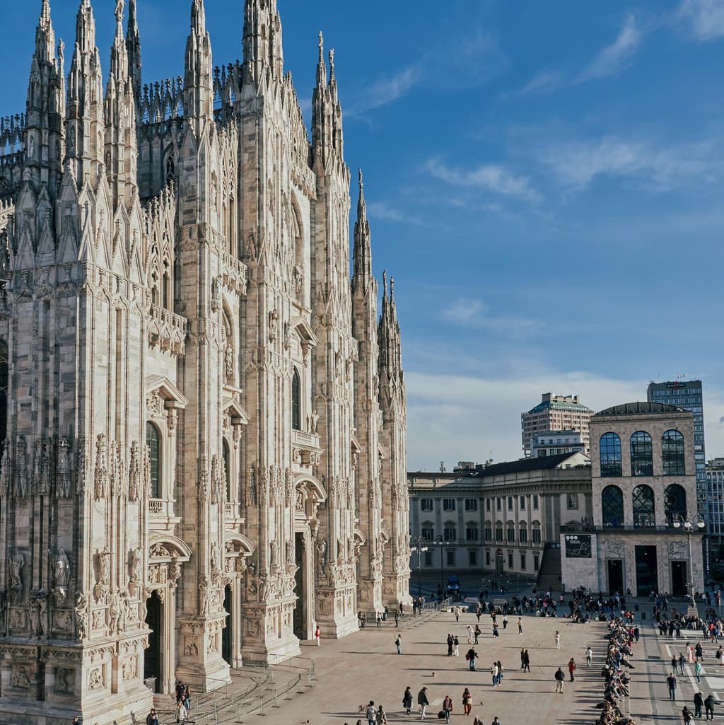 Highest temperature in Milan on August 25? card icon