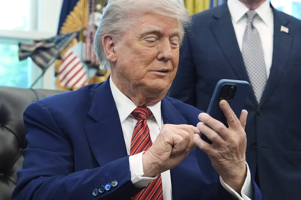 icon for Will Trump praise Allah again by September 30?